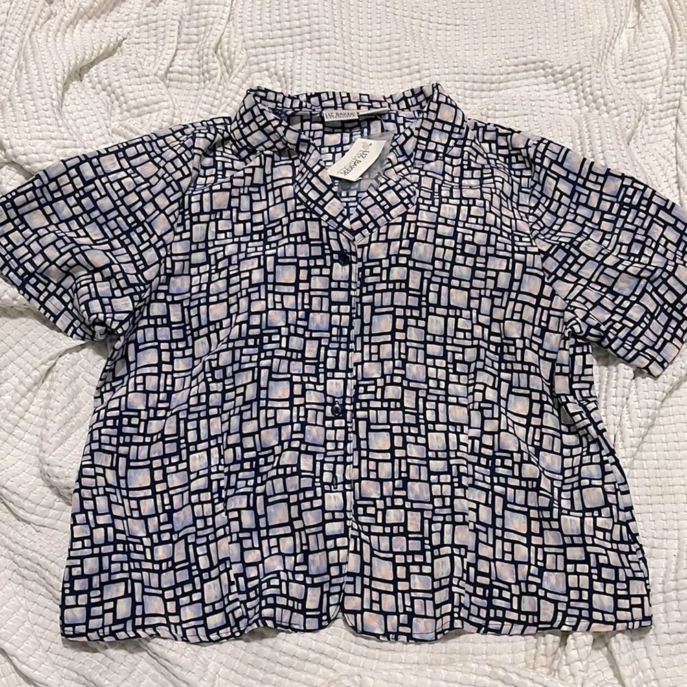 NWT- Liz Baker Essentials- 14